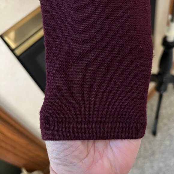 John Meyer Women's Wine Crew Neck Wool Blend Sweater Sz. L - Picture 6 of 10